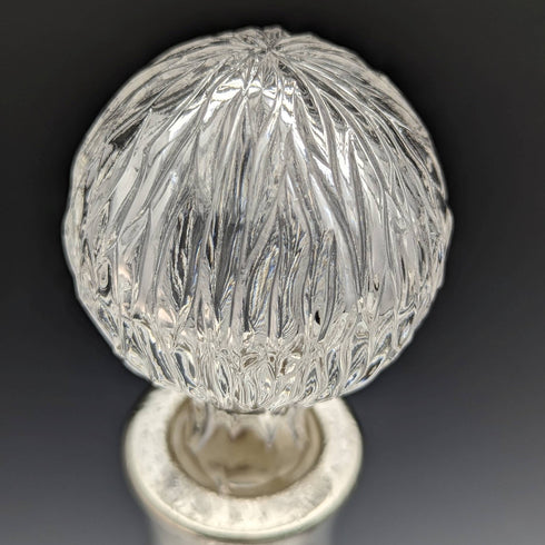 英國復古切割玻璃銀盤裝飾醒酒器一對